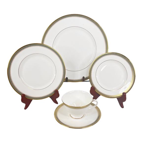5pc PLACE SETTING Royal Doulton Clarendon China 3 Plates Cup & Saucer Dinnerware - Picture 15 of 15